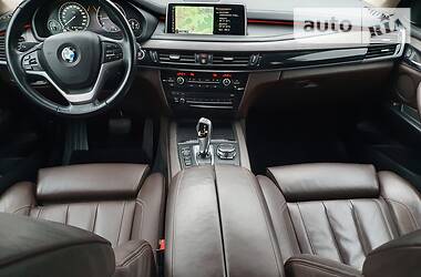 Позашляховик / Кросовер BMW X5 2014 в 