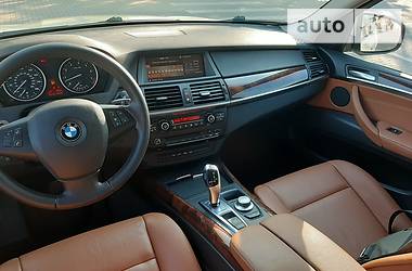 Позашляховик / Кросовер BMW X5 2008 в 