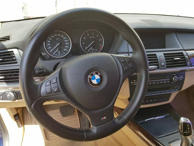 Позашляховик / Кросовер BMW X5 2010 в Києві фото 13 Позашляховик / Кросовер BMW X5 2010 в Києві