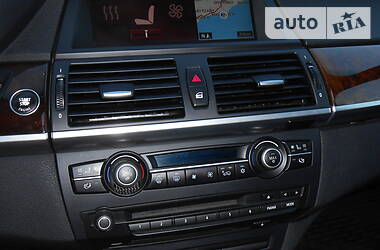 Позашляховик / Кросовер BMW X5 2008 в 