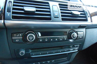 Позашляховик / Кросовер BMW X5 2008 в 