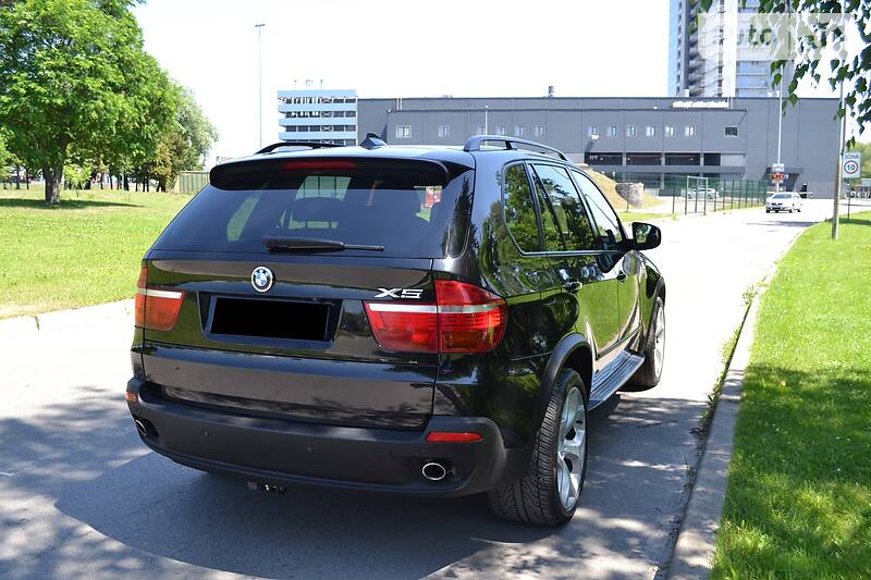 Позашляховик / Кросовер BMW X5 2010 в Києві
