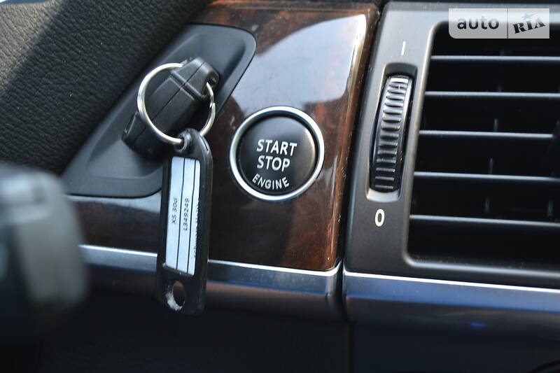 Позашляховик / Кросовер BMW X5 2010 в Києві