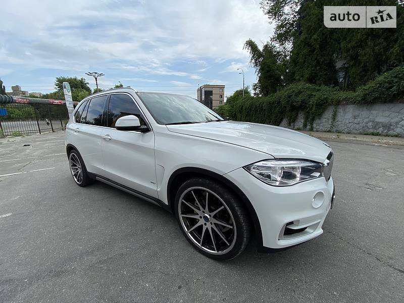 Позашляховик / Кросовер BMW X5 2016 в Києві