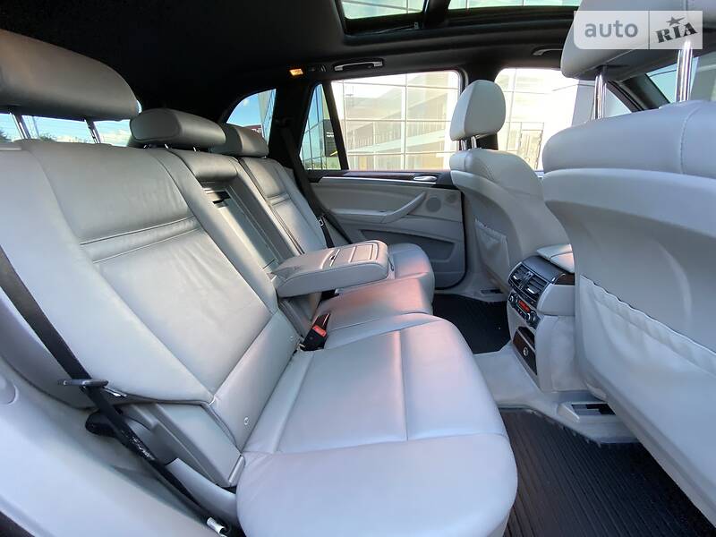 Позашляховик / Кросовер BMW X5 2008 в Києві