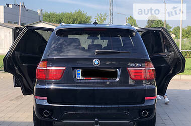 Позашляховик / Кросовер BMW X5 2012 в Івано-Франківську