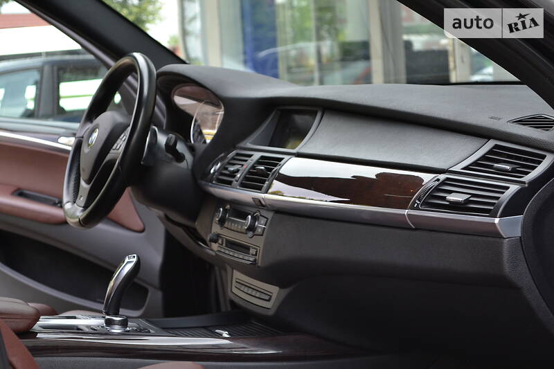 Позашляховик / Кросовер BMW X5 2012 в Рівному