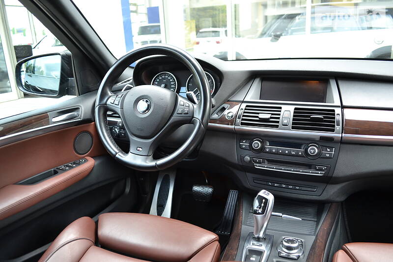 Позашляховик / Кросовер BMW X5 2012 в Рівному