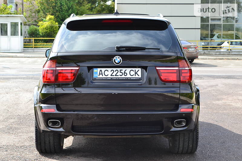 Позашляховик / Кросовер BMW X5 2012 в Рівному