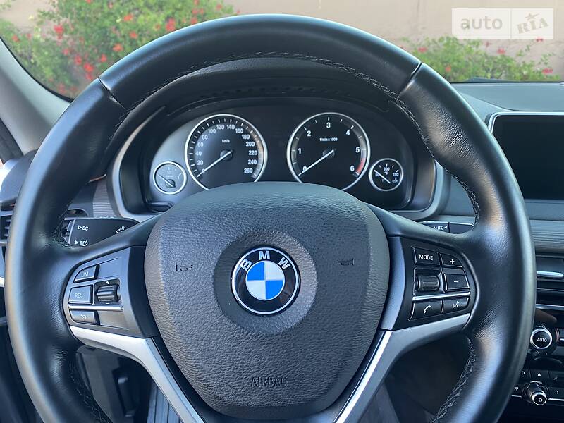 Позашляховик / Кросовер BMW X5 2016 в Дніпрі