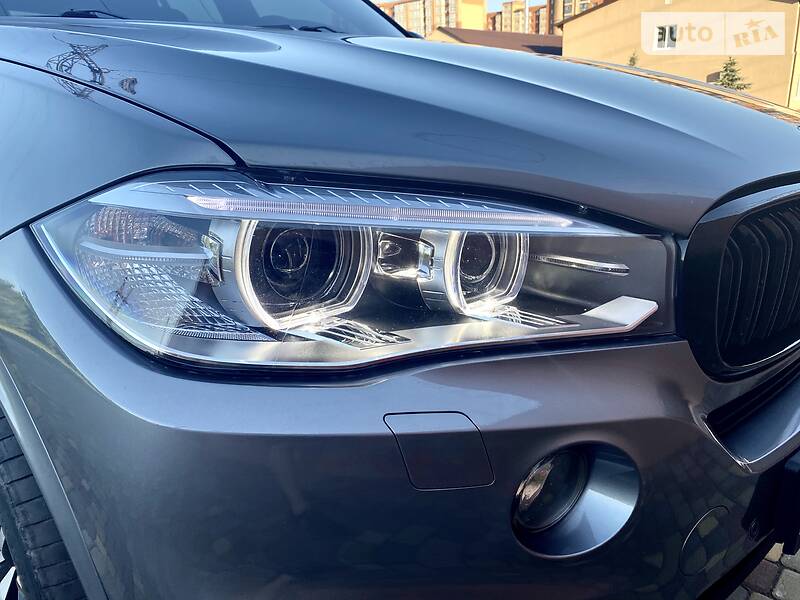 Позашляховик / Кросовер BMW X5 2016 в Дніпрі