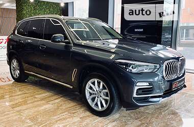 Позашляховик / Кросовер BMW X5 2019 в 