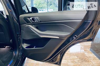 Позашляховик / Кросовер BMW X5 2019 в 