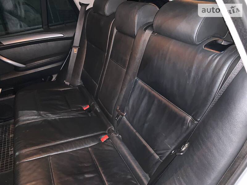 Позашляховик / Кросовер BMW X5 2006 в Чернівцях