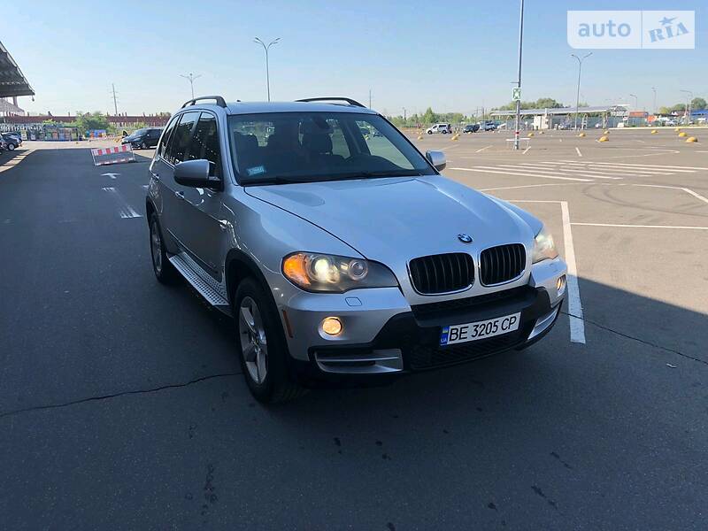 Позашляховик / Кросовер BMW X5 2007 в 