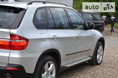 Внедорожник / Кроссовер BMW X5 2010 в Калуше