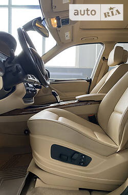 Внедорожник / Кроссовер BMW X5 2013 в Киеве