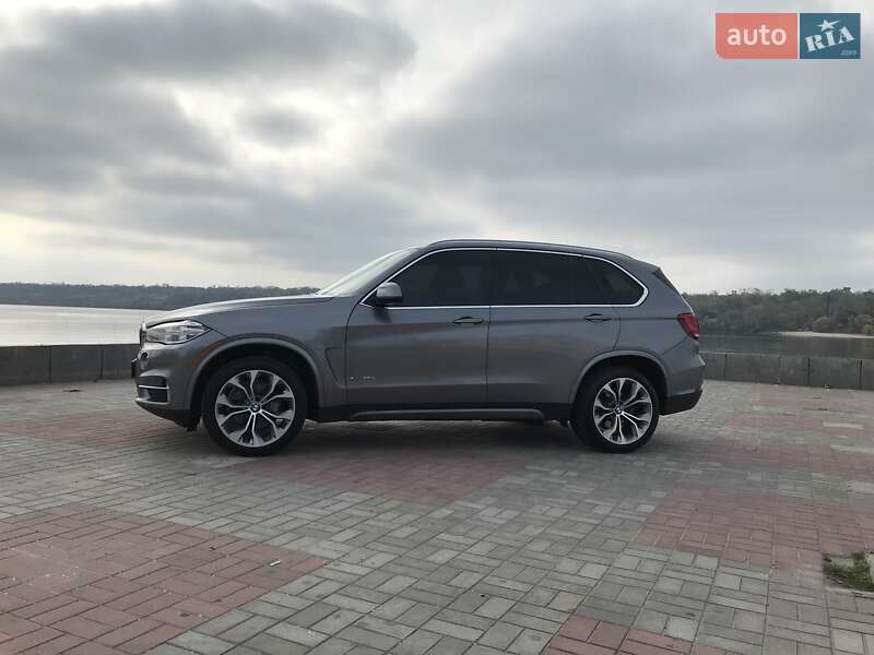 Внедорожник / Кроссовер BMW X5 2015 в Запорожье