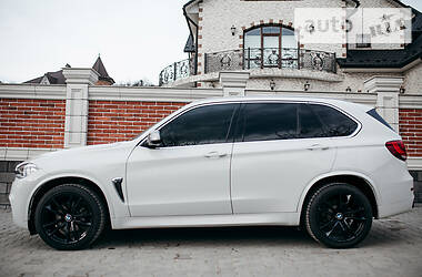 Внедорожник / Кроссовер BMW X5 2016 в Черновцах