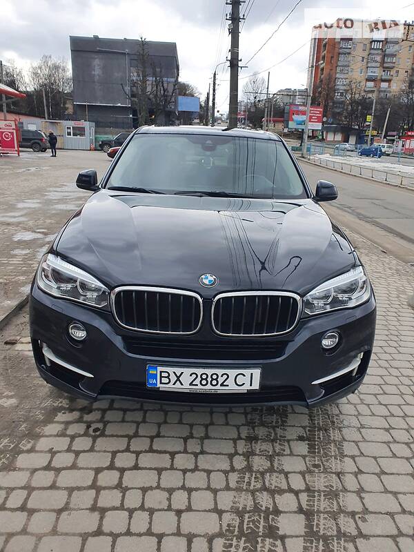 Внедорожник / Кроссовер BMW X5 2017 в Хмельницком
