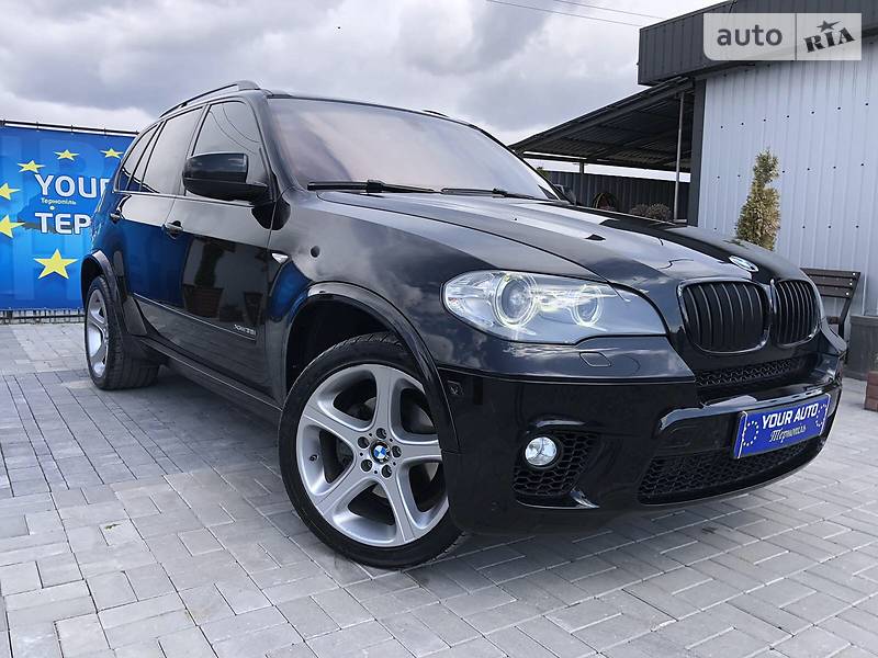 Позашляховик / Кросовер BMW X5 2013 в 