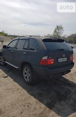 Внедорожник / Кроссовер BMW X5 2004 в Киеве