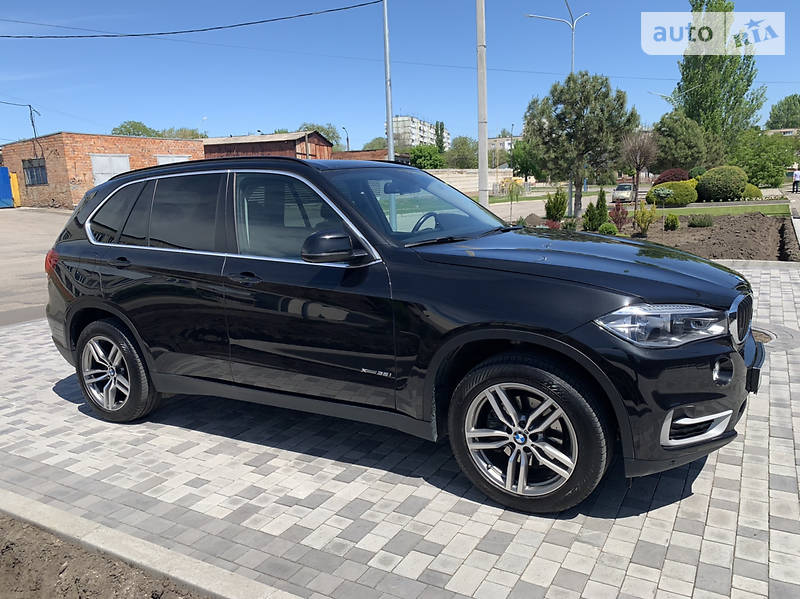 Внедорожник / Кроссовер BMW X5 2015 в Запорожье