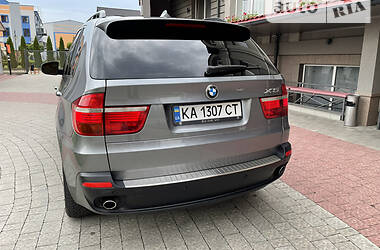 Внедорожник / Кроссовер BMW X5 2010 в Ивано-Франковске