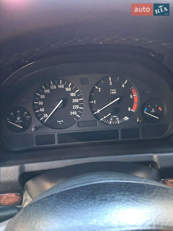 Позашляховик / Кросовер BMW X5 2005 в Тячеві