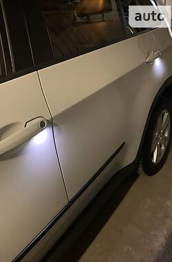 Позашляховик / Кросовер BMW X5 2011 в 