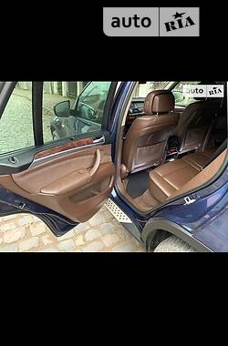 Внедорожник / Кроссовер BMW X5 2010 в Черновцах