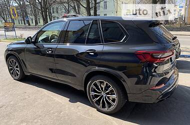 Внедорожник / Кроссовер BMW X5 2019 в Киеве