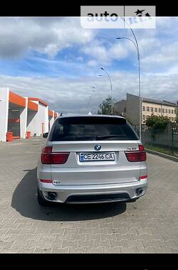 Внедорожник / Кроссовер BMW X5 2013 в Черновцах