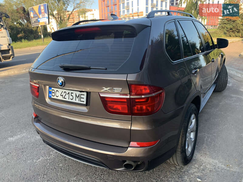 Позашляховик / Кросовер BMW X5 2012 в Львові