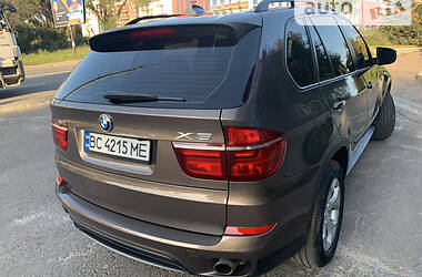 Позашляховик / Кросовер BMW X5 2012 в Львові