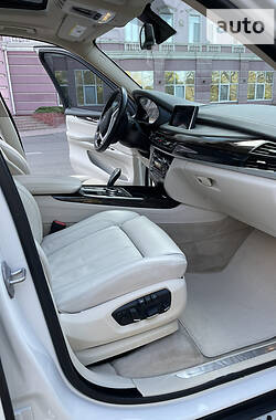 Внедорожник / Кроссовер BMW X5 2014 в 