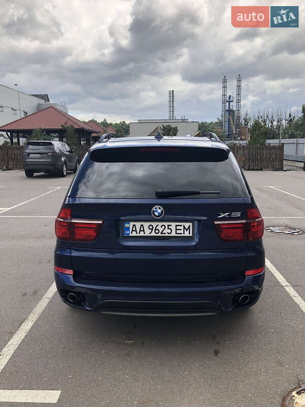 Внедорожник / Кроссовер BMW X5 2012 в Киеве