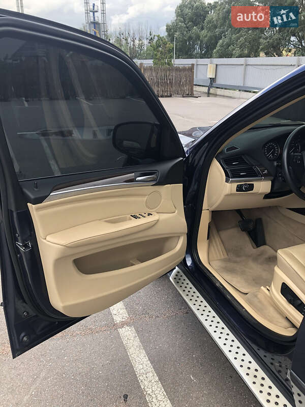 Внедорожник / Кроссовер BMW X5 2012 в Киеве