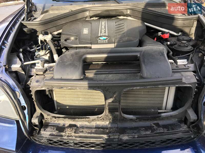 Внедорожник / Кроссовер BMW X5 2012 в Бродах