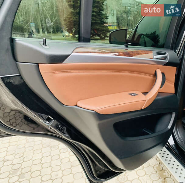 Позашляховик / Кросовер BMW X5 2013 в Львові