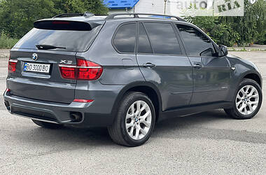 Седан BMW X5 2011 в Тернополе