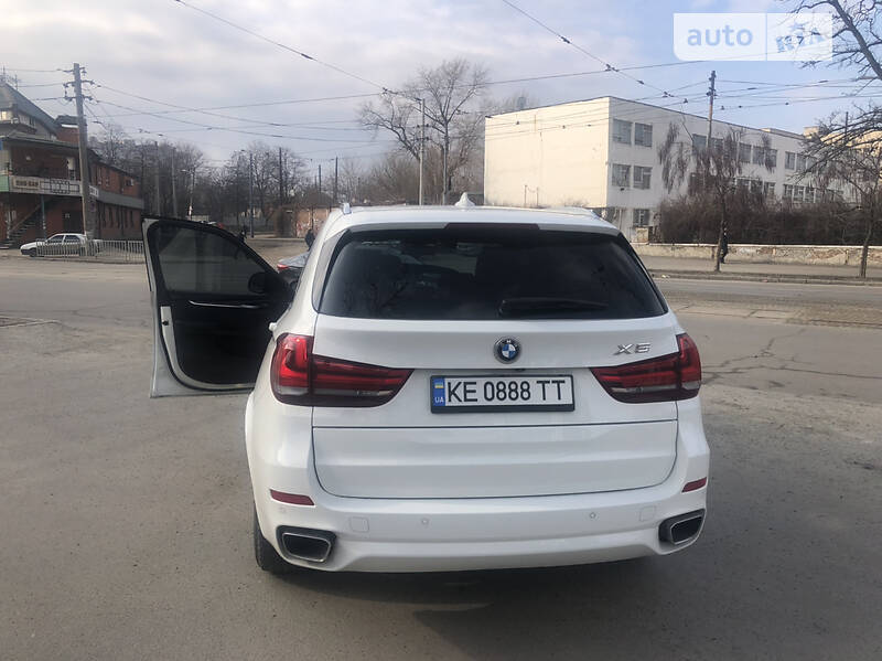 Позашляховик / Кросовер BMW X5 2016 в Дніпрі