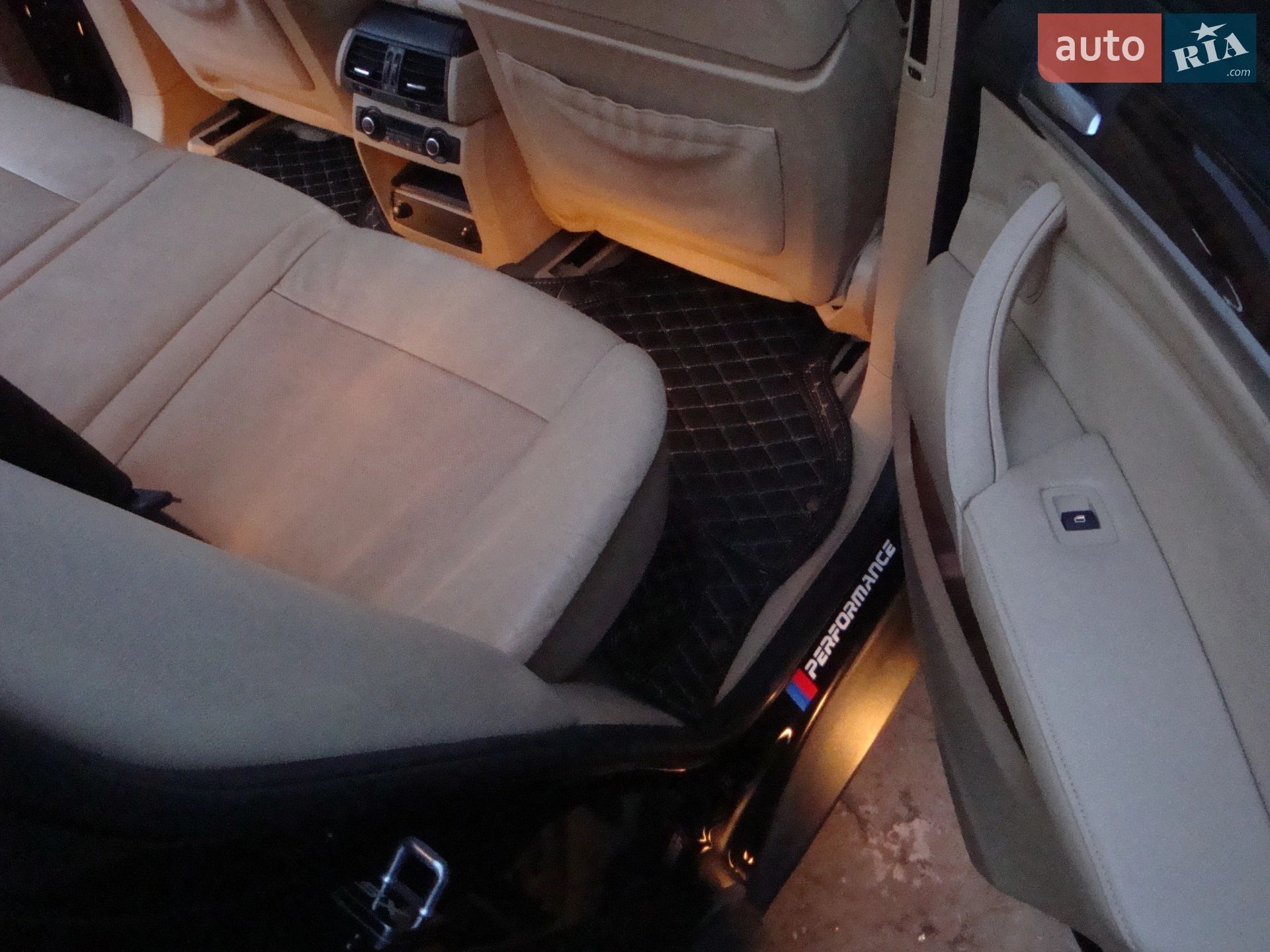2011 BMW X5 - мініатюра 46