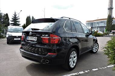 Позашляховик / Кросовер BMW X5 2012 в 