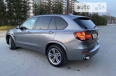 Позашляховик / Кросовер BMW X5 2016 в 