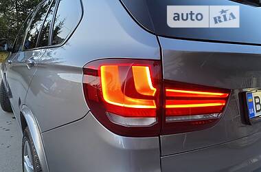 Позашляховик / Кросовер BMW X5 2016 в 