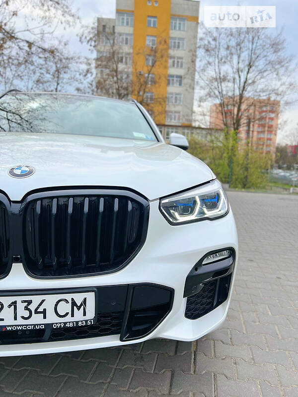 Внедорожник / Кроссовер BMW X5 2020 в Черновцах