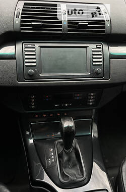 Внедорожник / Кроссовер BMW X5 2004 в 
