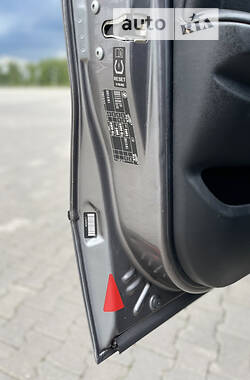 Внедорожник / Кроссовер BMW X5 2004 в 