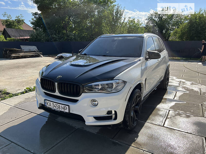 Внедорожник / Кроссовер BMW X5 2014 в Хусте